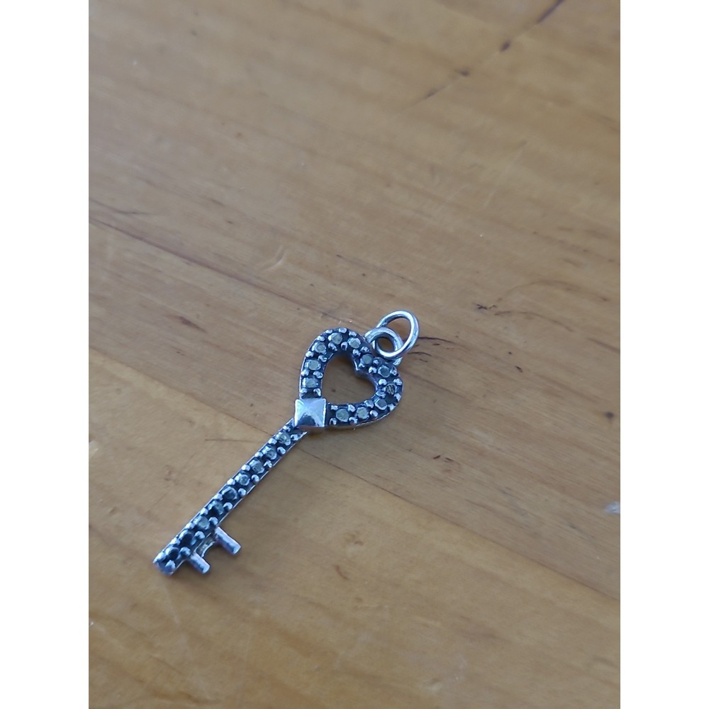 Vintage FAS 925 Sterling Silver Marcasite Heart Skeleton Key Pendant